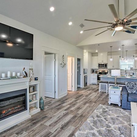 Bolivar Peninsula Beach House, Steps To Coast Екстериор снимка