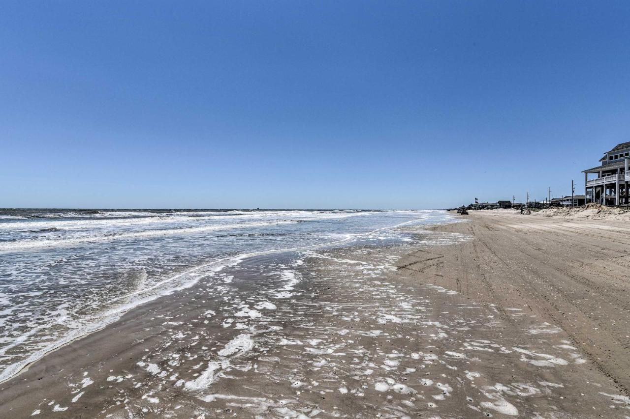 Bolivar Peninsula Beach House, Steps To Coast Екстериор снимка